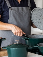 Masterclass Green Cast Aluminium 2.5L Casserole Dish - Image 4 of 4
