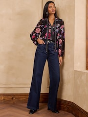 Love & Roses Hardware Pussybow Long Sleeve Blouse - Larawan 3 ng 6