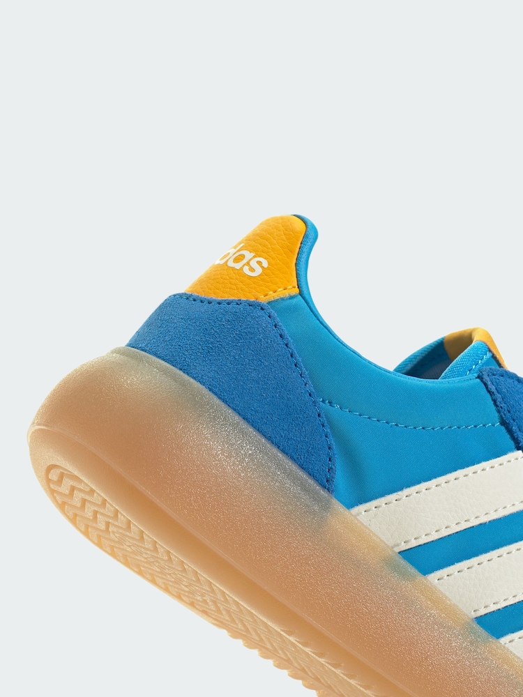 حذاء بتصميم عصري Barreda من adidas - صورة 4 من 4