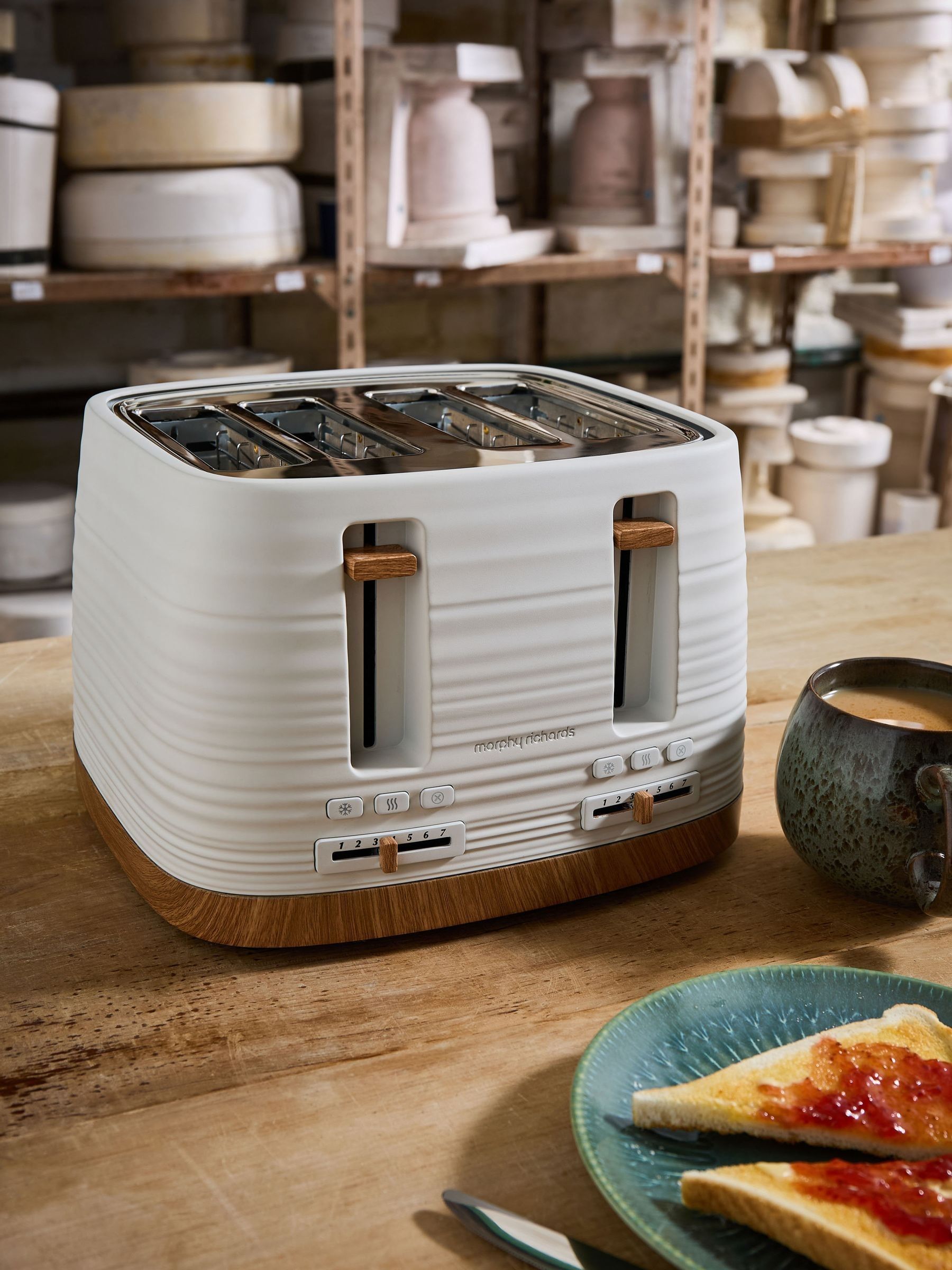 Morphy Richards Unisex White Clay 4 Slice Toaster In Small - Image 11