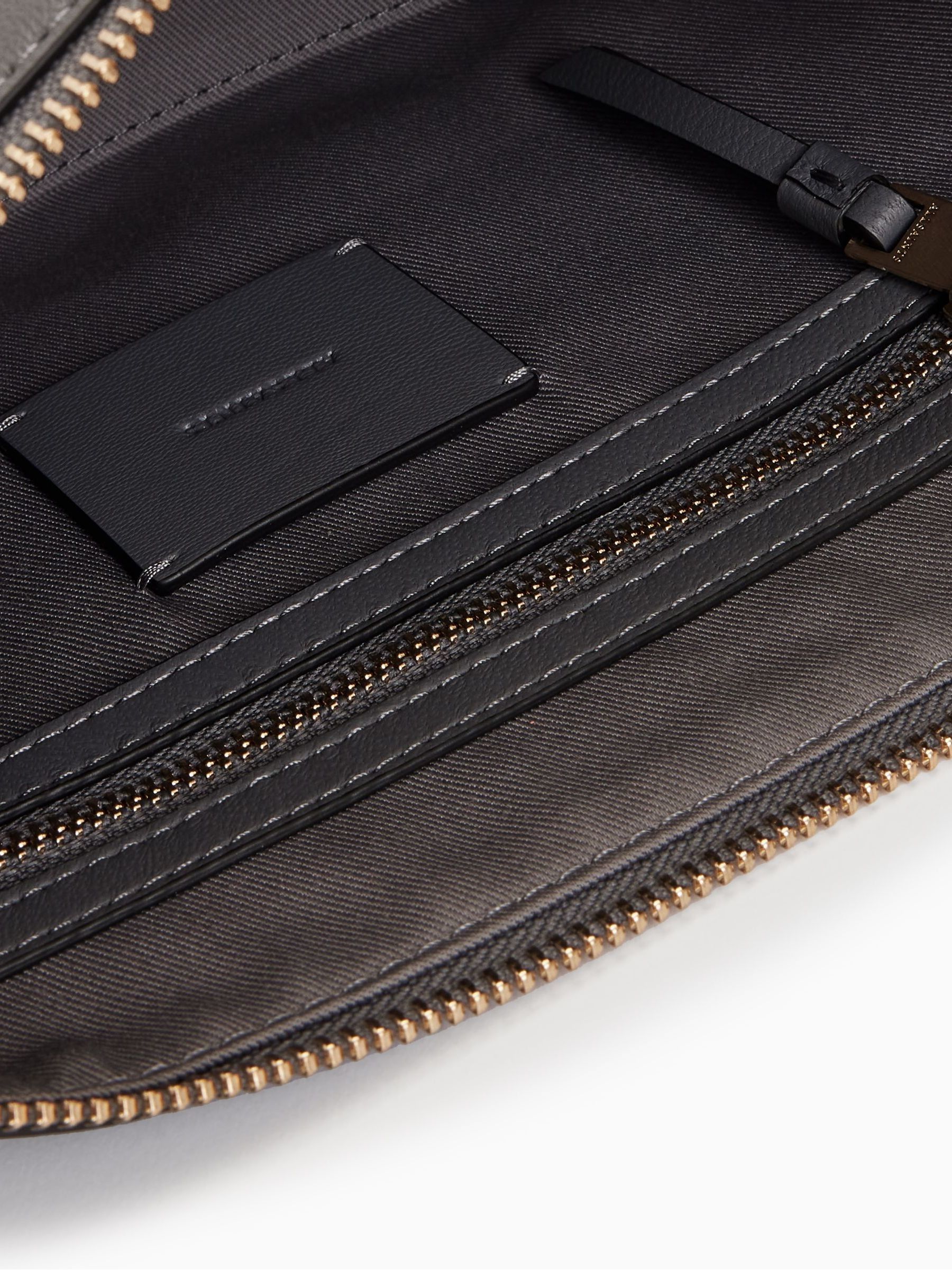★MUCENT★ MERCY EYELET HALF MOON MINI CROSS BAG (Unisex) MERCY EYELET HALF MOON MINI CROSS BAG UNISEX | ファッション