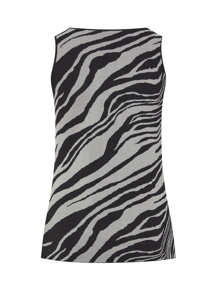 Yours Curve Grey Limited Flare Hem Waistcoat - Image 7 of 7