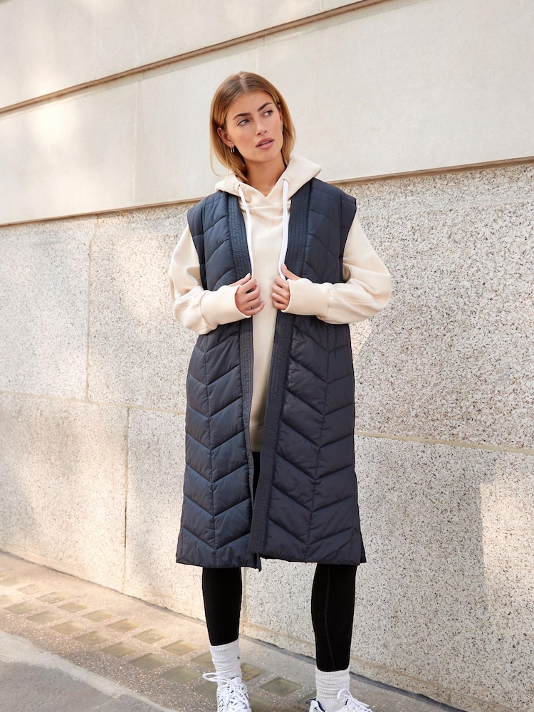 Black Longline Tie Waist Padded Gilet - Image 2 of 7 Black Longline Tie Waist Padded Gilet - Image 2 of 7