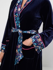 Joe Browns Boutique Mystical Velvet Dressing Gown - صورة 2 من 5