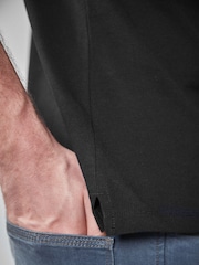 أسود - تلبيس ضيق - بيكيه بكم قصير من Charles Tyrwhitt - صورة 4 من 5