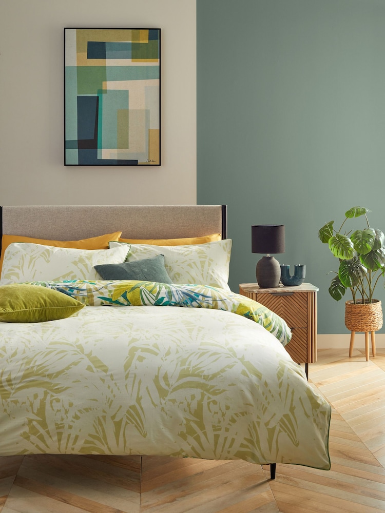 Tropical Leaf with Pipe Edge 100% Cotton Duvet Cover and Pillowcase Set - Image 2 of 5