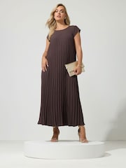 Yours Curve Brown London Pleated Maxi Dress - Image 2 of 6