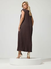 Yours Curve Brown London Pleated Maxi Dress - Image 3 of 6