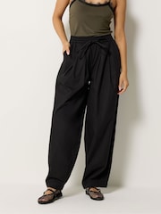 PixieGirl Petite Black Poplin Maxi Barrel Trousers - Image 2 of 5