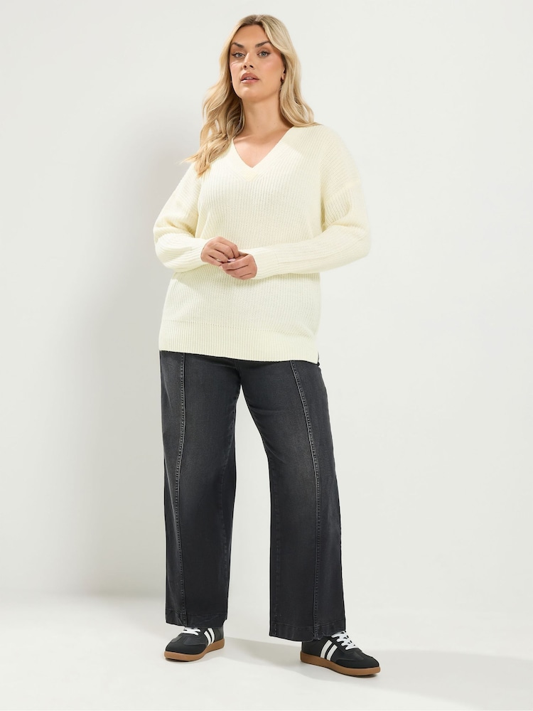 Yours Curve White Essential V-Neck Jumper - Image 2 of 6