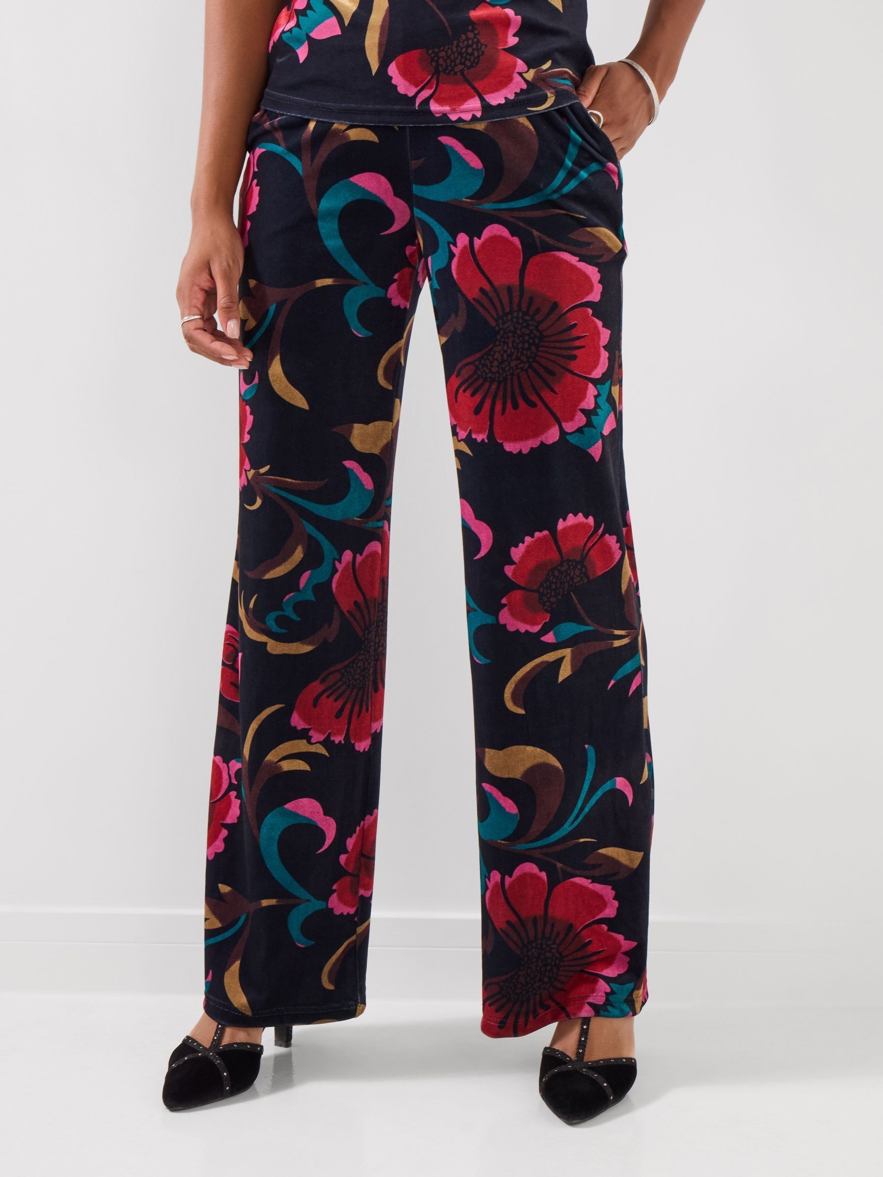 Joe Browns Women's Wide Leg Velvet Floral Printed Trousers | Size: 20 - Image 2