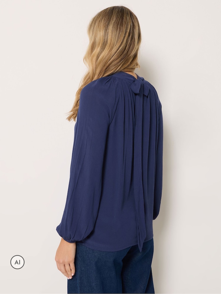 Blauw - Long Tall Sally blouse met strik bij de hals, gemaakt van kreukelkatoen - Afbeelding 2 van 6