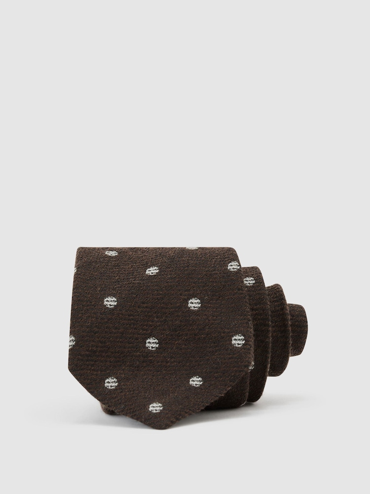 Marron chocolat - Cravate à pois texturée en laine et soie Reiss Rocco - Image 1 de 5 Marron chocolat - Cravate à pois texturée en laine et soie Reiss Rocco - Image 1 de 5