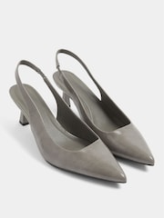 حذاء بكعب عالٍ وتصميم مدبب عند الأصابع من Yours Curve - صورة 2 من 5