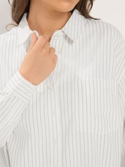 Yours Curve White Twill Shirt - Image 4 of 6