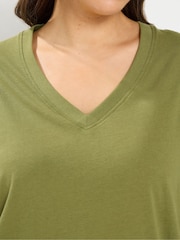 Yours Curve Green Relaxed Longline T-Shirt - Image 4 of 6
