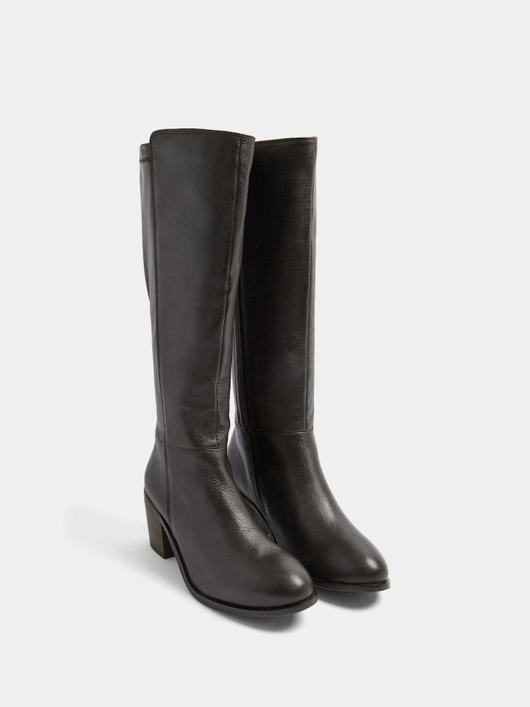 Brown - Yours Curve Leather Buckle Knee High Boots na Malapad at E Fit - Larawan 2 ng 5