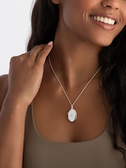 Beaverbrooks Cubic Zirconia Starburst Locket - Image 4 of 5