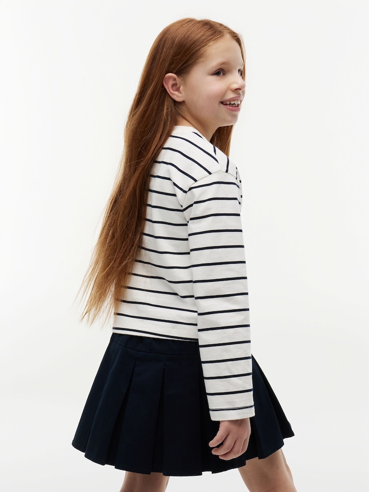 Tommy Hilfiger White Rope Logo Relaxed Long Sleeve T-Shirt - Image 2 of 5 Tommy Hilfiger White Rope Logo Relaxed Long Sleeve T-Shirt - Image 2 of 5