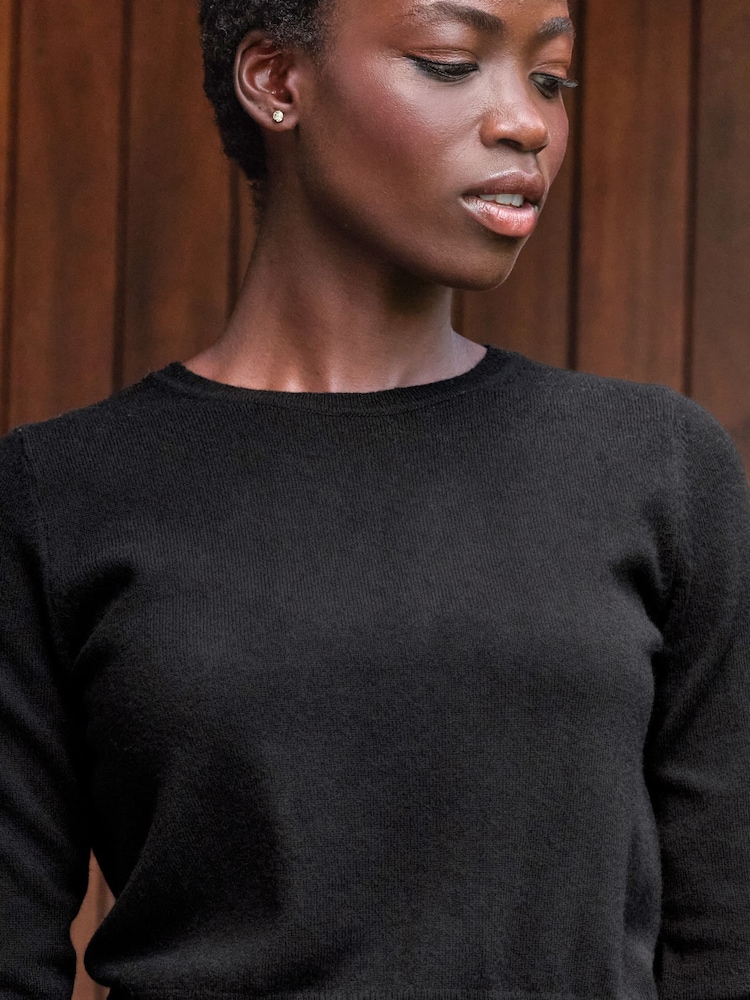 Pure Collection Black Cashmere Crop Jumper - Image 3 of 3 Pure Collection Black Cashmere Crop Jumper - Image 3 of 3
