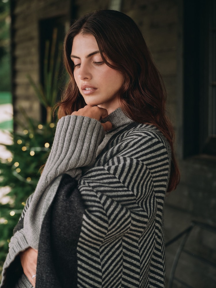 Barbour® Grey Roslin 100% Cotton Knitted Jacquard Cape - Image 2 of 12