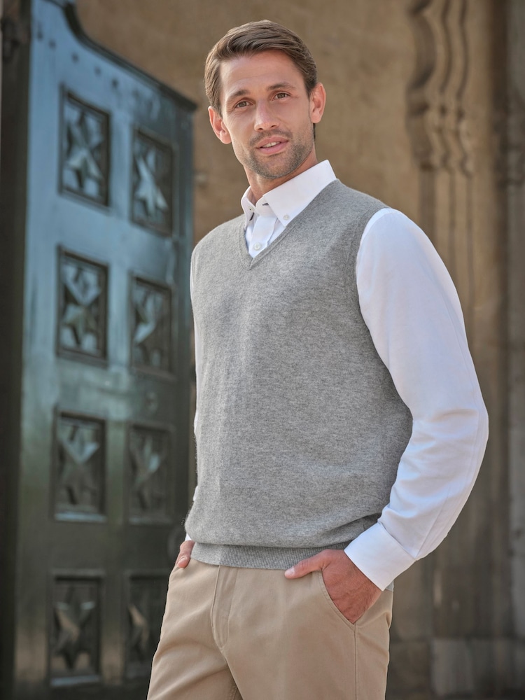 Pure Collection Light Grey Cashmere Vest - Image 1 of 3 Pure Collection Light Grey Cashmere Vest - Image 1 of 3