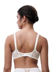 Chantelle White Kiss Lace Plunge Underwired Bra - Image 3 of 6