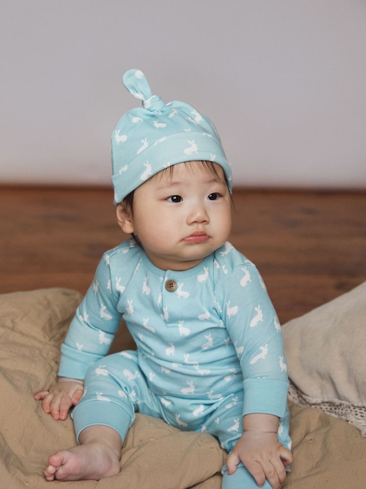 The Little Tailor Baby 2 Piece Jersey Bunny Print 100% Cotton Gift Set - Image 7 of 9