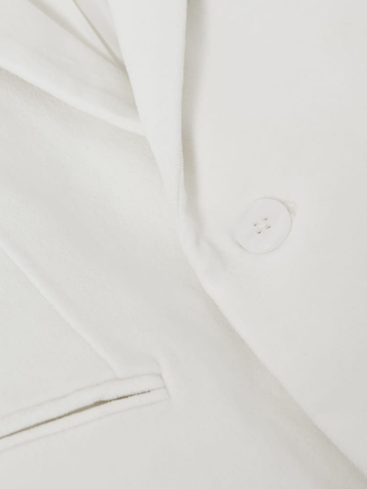 Reiss Ivory Apsara 9-14 yrs Slim Fit Velvet Single Breasted Blazer - Image 7 of 7