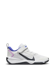 Nike White/Navy Junior Omni Trainers - Image 1 of 9