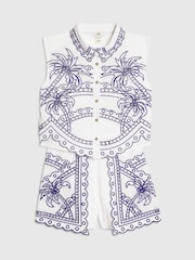 Blanco/azul - Conjunto de camisa y pantalones cortos con aberturas y estampado de palmeras de River Island - Imagen 3 de 5