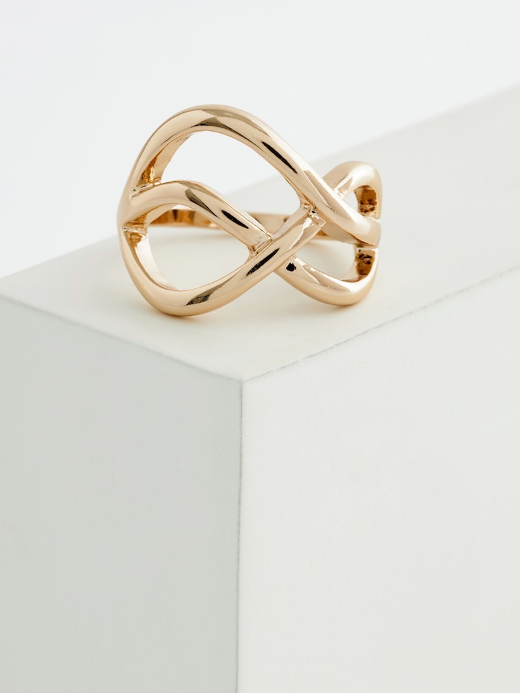 Goldfarben - Twist Ring aus recyceltem Metall - Bild 3 von 3