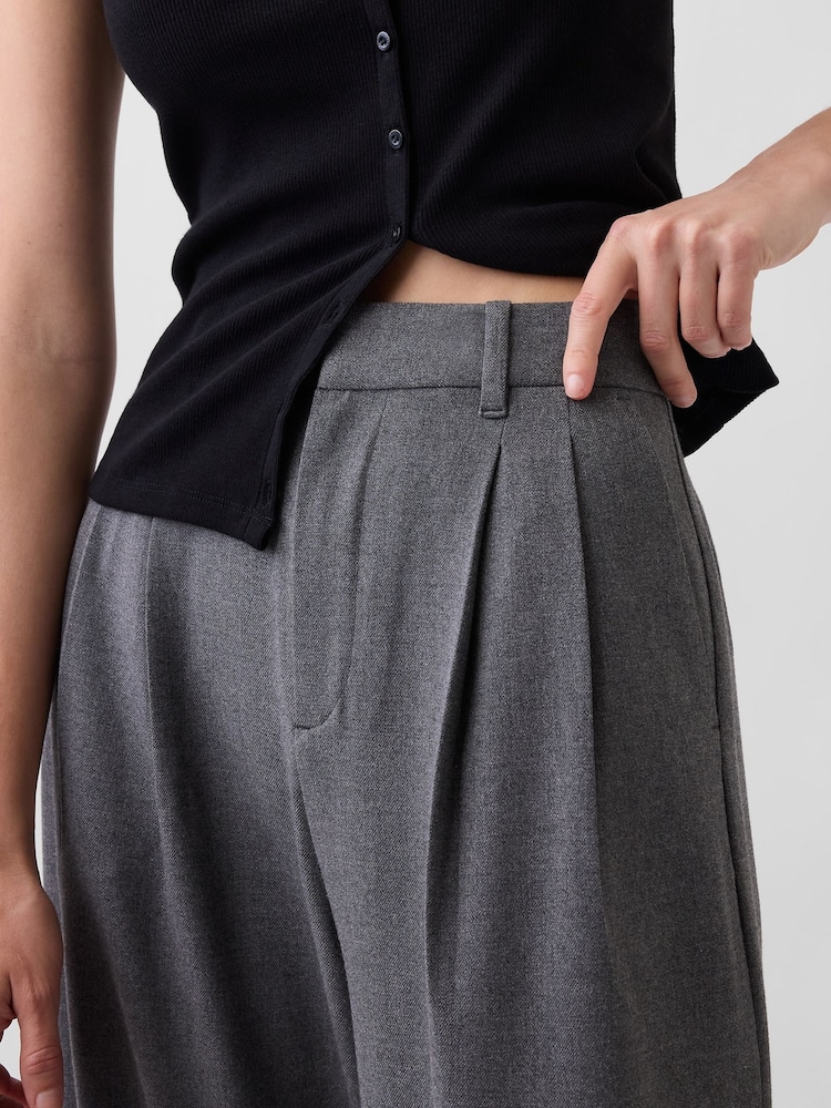 Gap Grey 365 High Waisted Brushed Twill Pleated Trousers - Image 5 of 5 Gap Grey 365 High Waisted Brushed Twill Pleated Trousers - Image 5 of 5