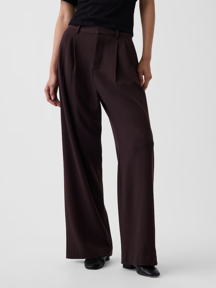 Braun - Gap 365 Bundfaltenhose aus gebürstetem Twill mit hoher Taille - Bild 1 von 5