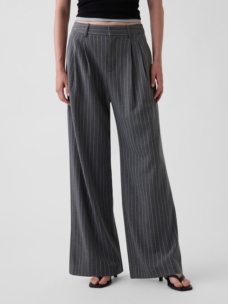 Graue Streifen - Gap 365 Bundfaltenhose aus gebürstetem Twill mit hoher Taille - Bild 1 von 5