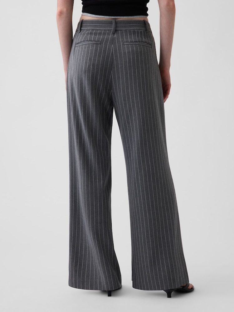 Graue Streifen - Gap 365 Bundfaltenhose aus gebürstetem Twill mit hoher Taille - Bild 2 von 5
