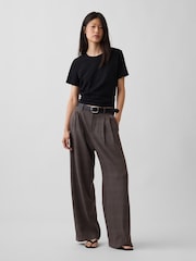 Braun Kariert - Gap 365 Bundfaltenhose aus gebürstetem Twill mit hoher Taille - Bild 5 von 6