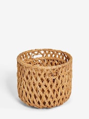 Nina Campbell Set of 2 Natural Water Hyacinth Storage Baskets - Image 5 of 6