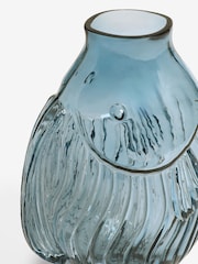 Nina Campbell Blue Glass Fish Vase - Image 3 of 4