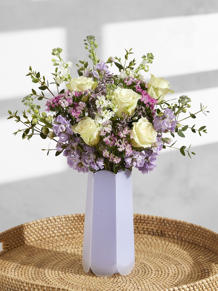 Bloom & Wild The Hallie Letterbox Bouquet - Image 1 of 4