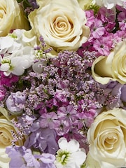 Bloom & Wild The Hallie Letterbox Bouquet - Image 4 of 4