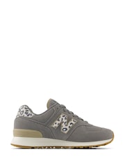 New Balance Leopard Womens Leopard Print 574 Trainers - Image 5 of 8