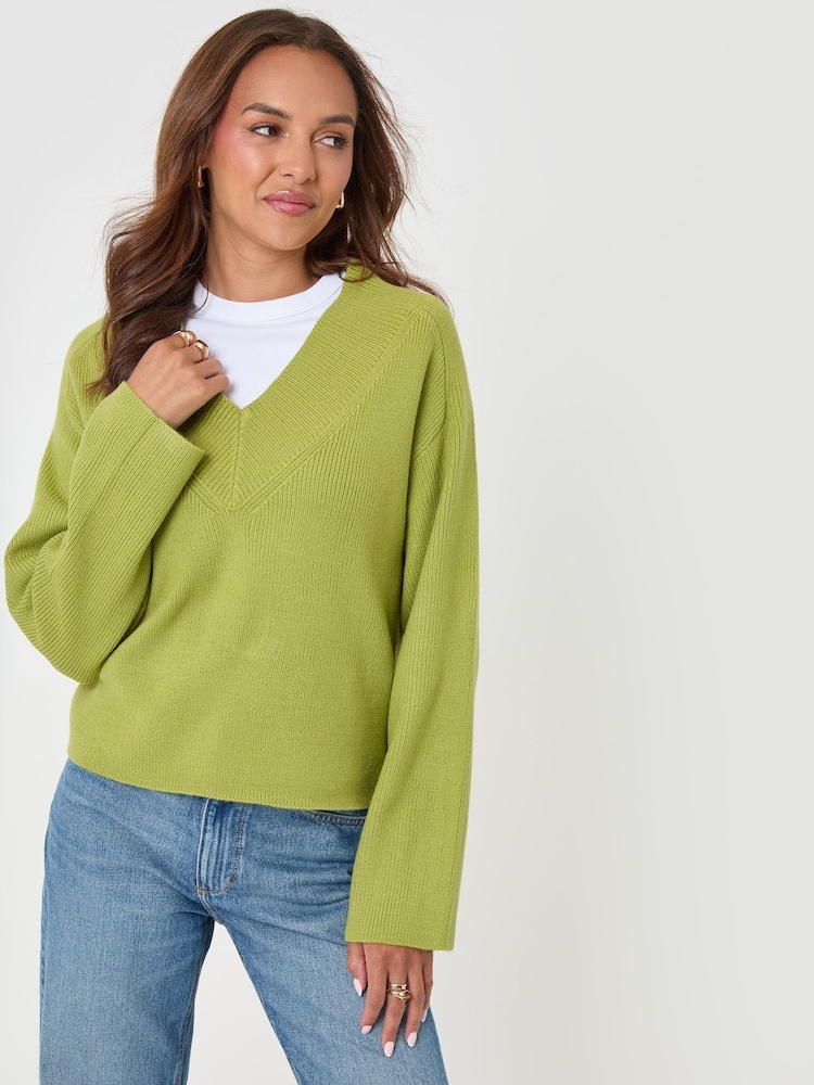 Threadbare Green Deep Rib V-Neck Jumper - Image 2 of 5 Threadbare Green Deep Rib V-Neck Jumper - Image 2 of 5