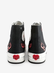 Converse Black Junior Chuck Taylor EVA Lift Heart Trainers - Image 4 of 10