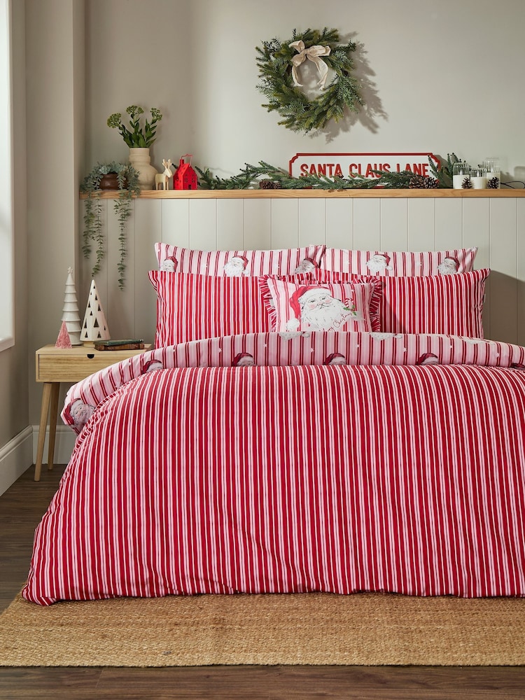 Vantona Pink Christmas Kitsch Santa Duvet Cover and Pillowcase Set - Image 2 of 5