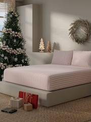 Vantona Christmas Ditsy Rows Fitted Sheet Set - Bild 2 von 3