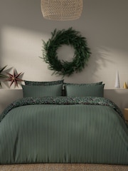 Vantona Green Christmas Foliage Duvet Cover and Pillowcase Set - Image 2 of 5