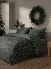 Vantona Green Christmas Foliage Duvet Cover and Pillowcase Set - Image 3 of 5