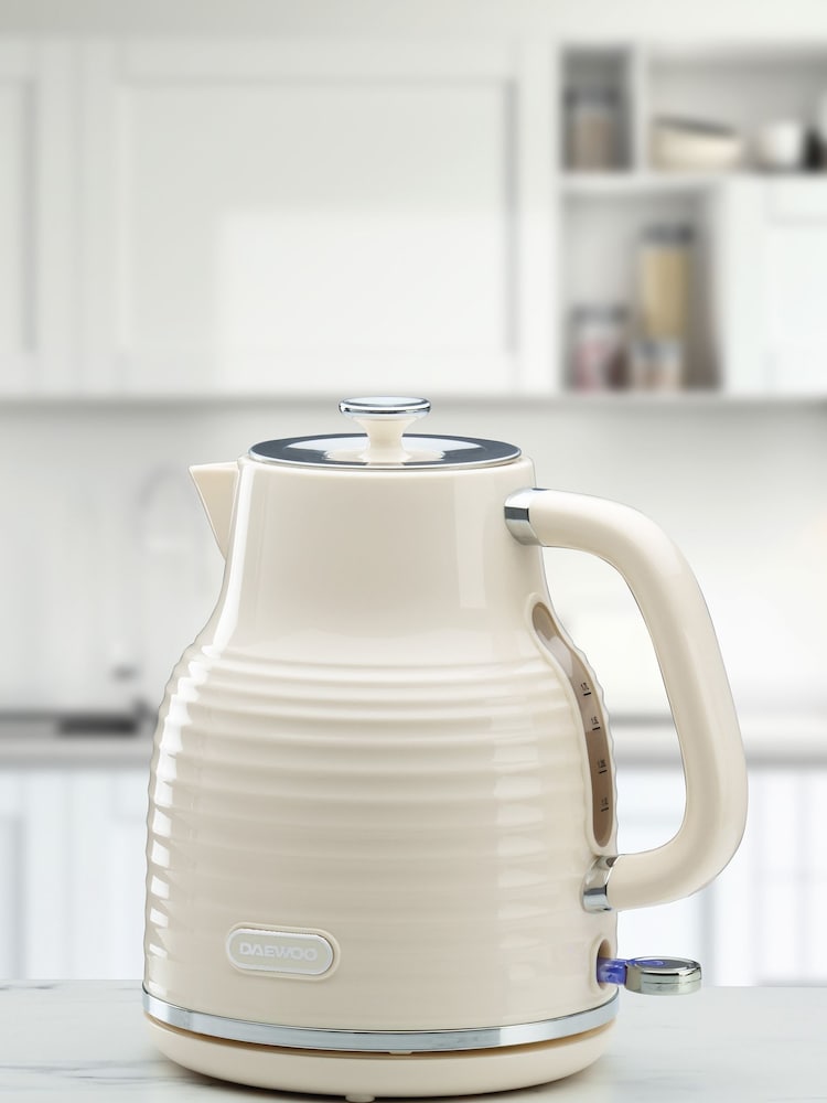 Daewoo Cream Sienna 1.7L 3KW Jug Kettle - Image 1 of 4