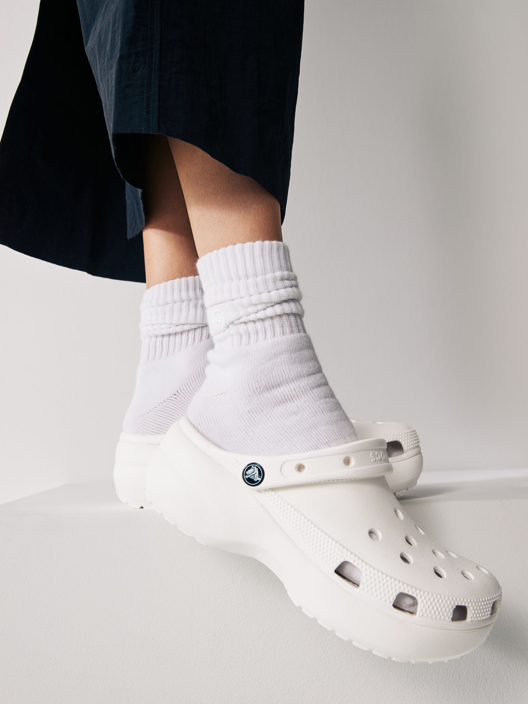 White platform crocs top